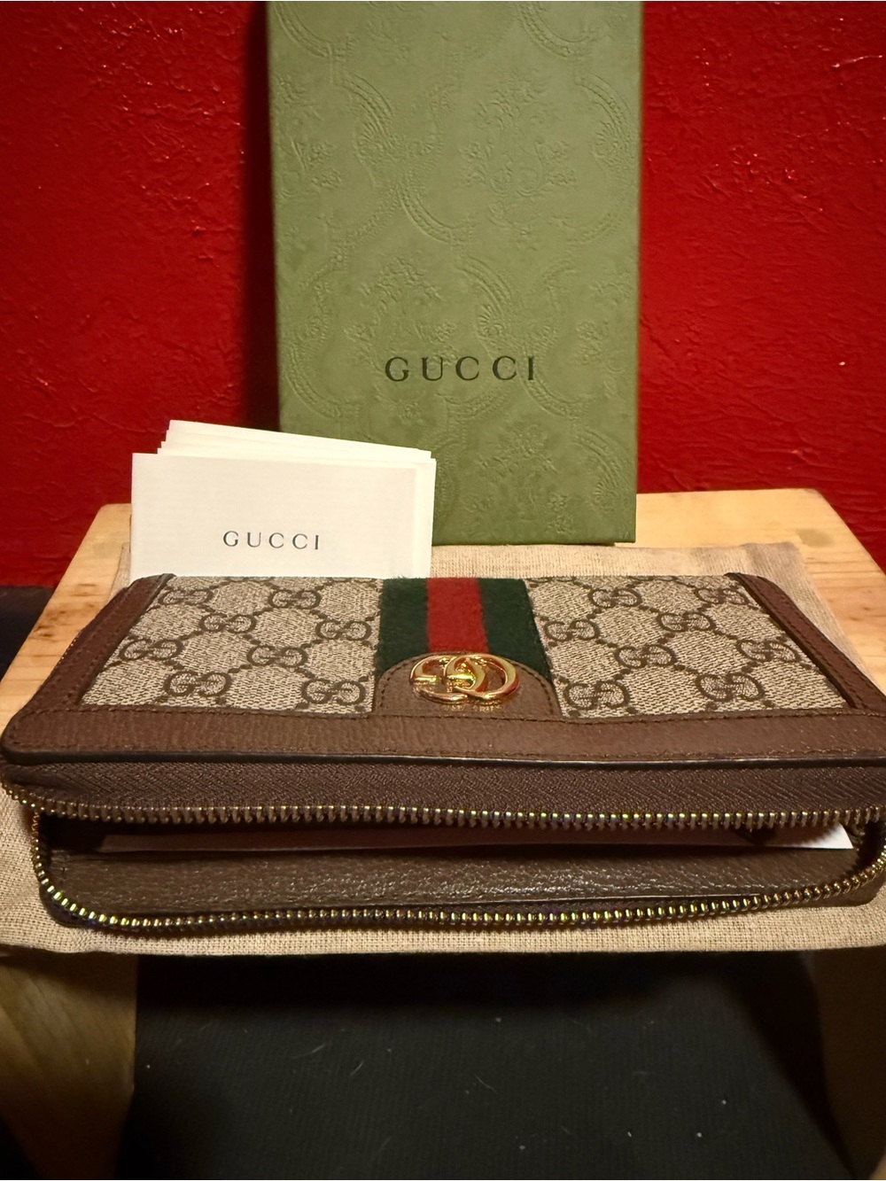 Gucci GG Supreme Continental Wallet with Green/Red Web and Brown Trim - Picture 2 of 7